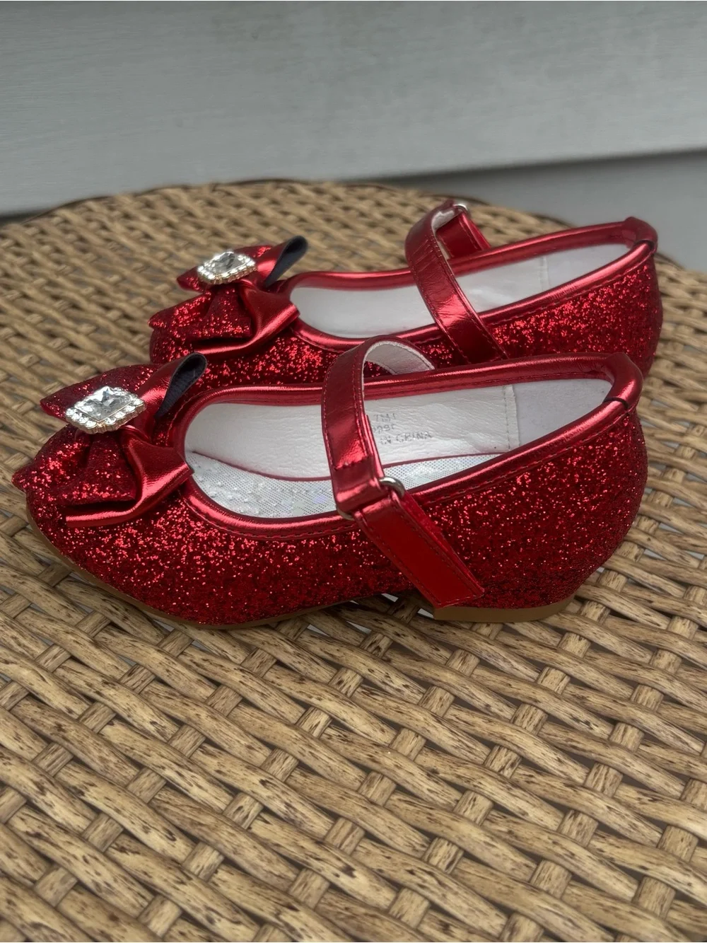 N/A stunning red